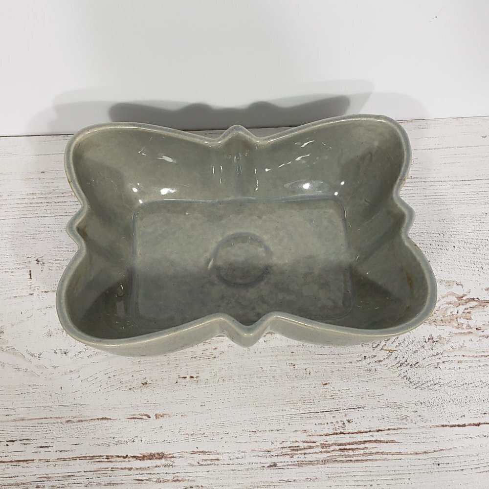 Shawnee USA 151 Pottery Seafoam Sage Green Butterfly Planter MCM Vintage